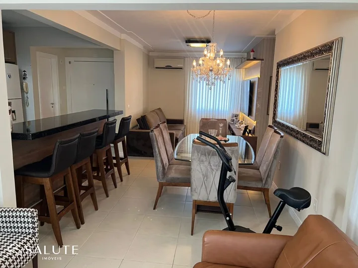 Apartamento à venda com 2 suítes no Centro
