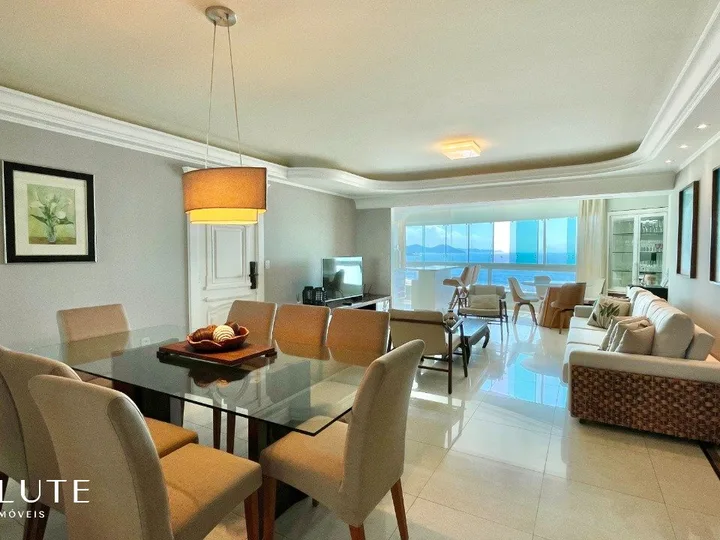Apartamento com 3 suítes à venda na Barra Sul