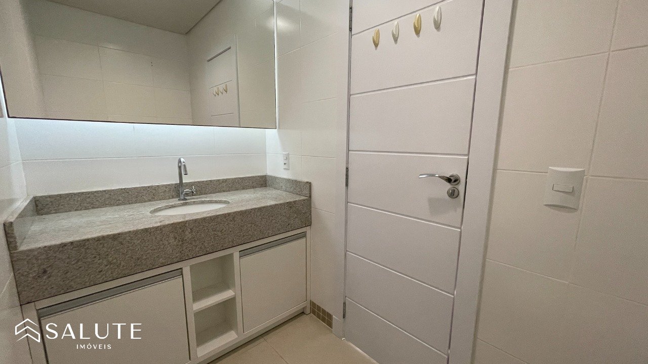 Sala comercial aluguel anual no Ariribá