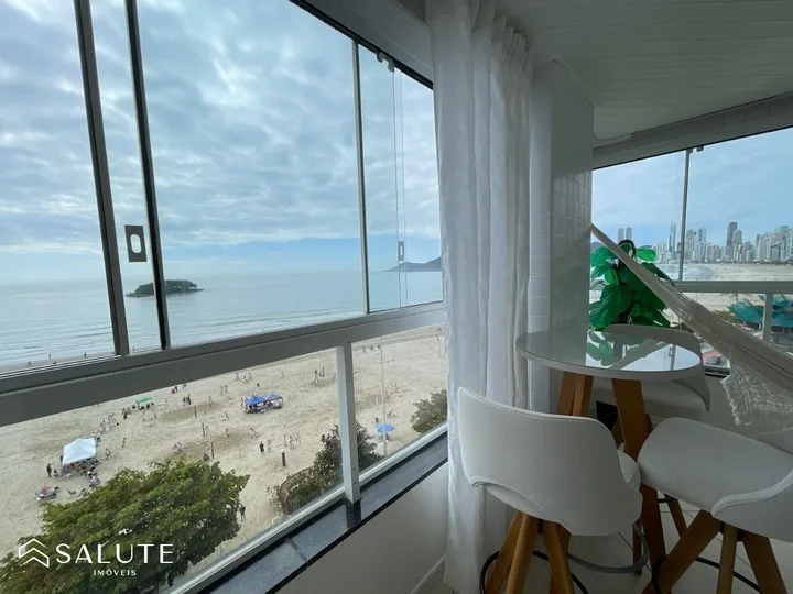 Apartamento à venda com 3 dormitórios no Centro