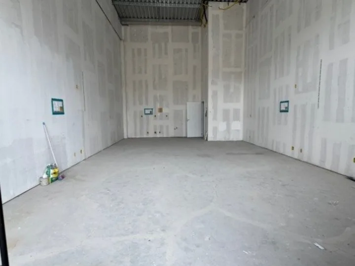 Sala comercial aluguel anual no Centro