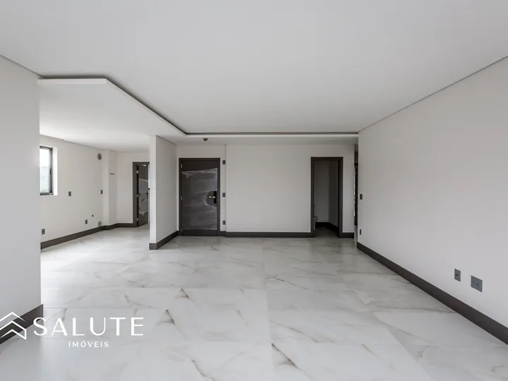 Apartamento alto padrão com 3 suítes
