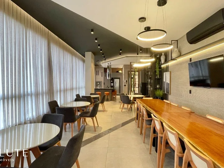 Apartamento à venda com 3 suítes na Barra Sul