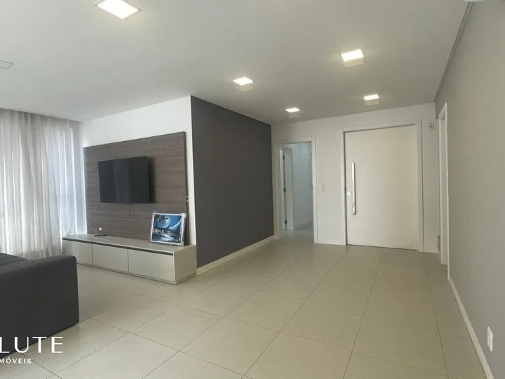 Apartamento à venda 3 Suítes na Barra Sul