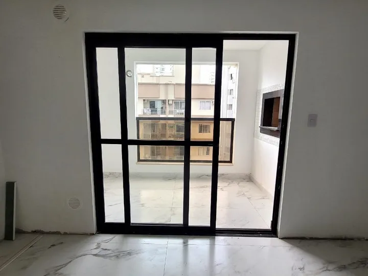 Apartamento à venda com 2 suítes no Centro