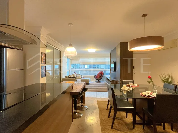 Apartamento á venda com 3 dormitórios Barra Sul.
