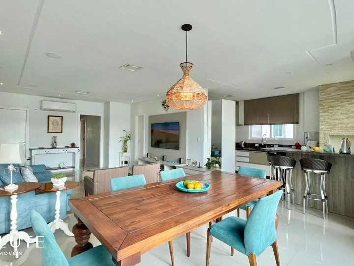 Apartamento à venda com 3 suítes no Centro