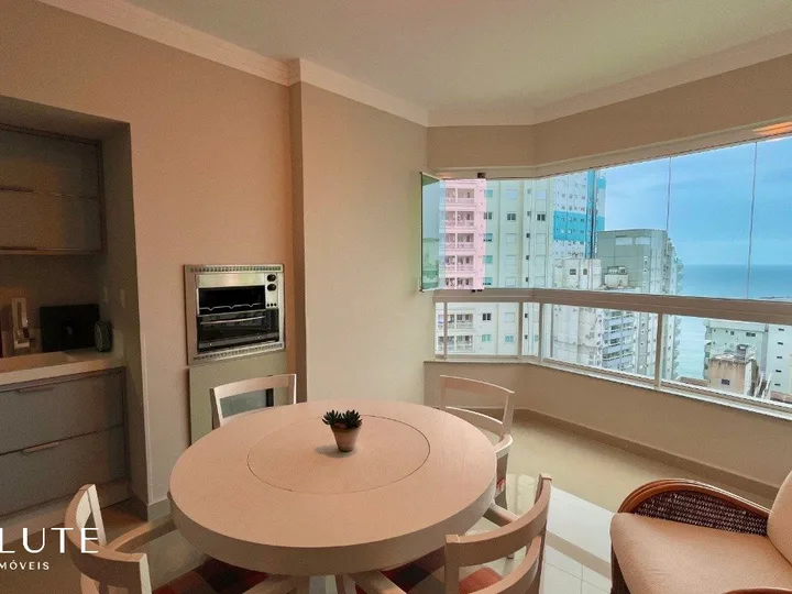 Apartamento à venda com 3 suítes na Barra Sul