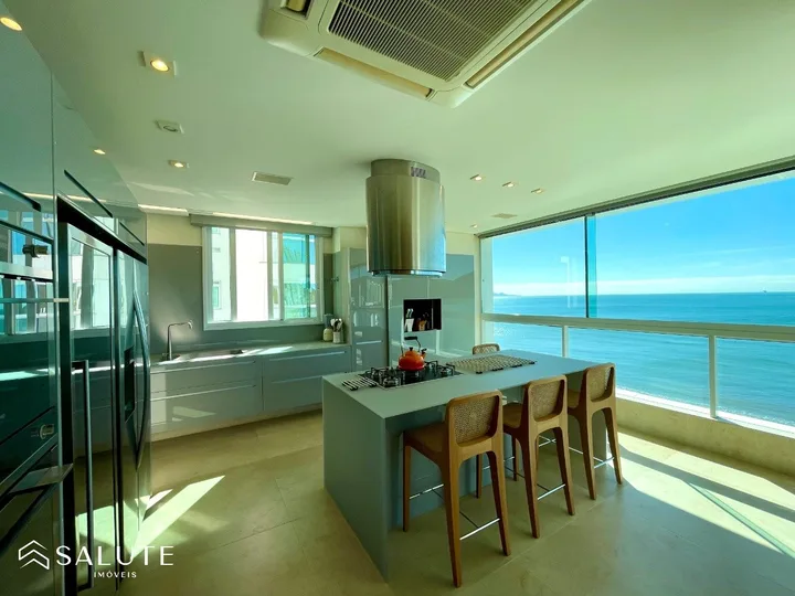 Apartamento à venda 4 suítes na Barra Sul