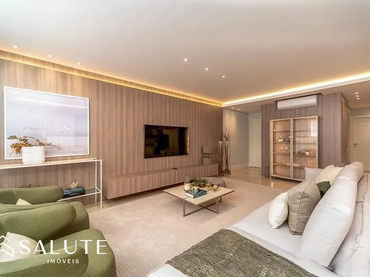 Apartamento à venda com 4 suítes na Praia Brava