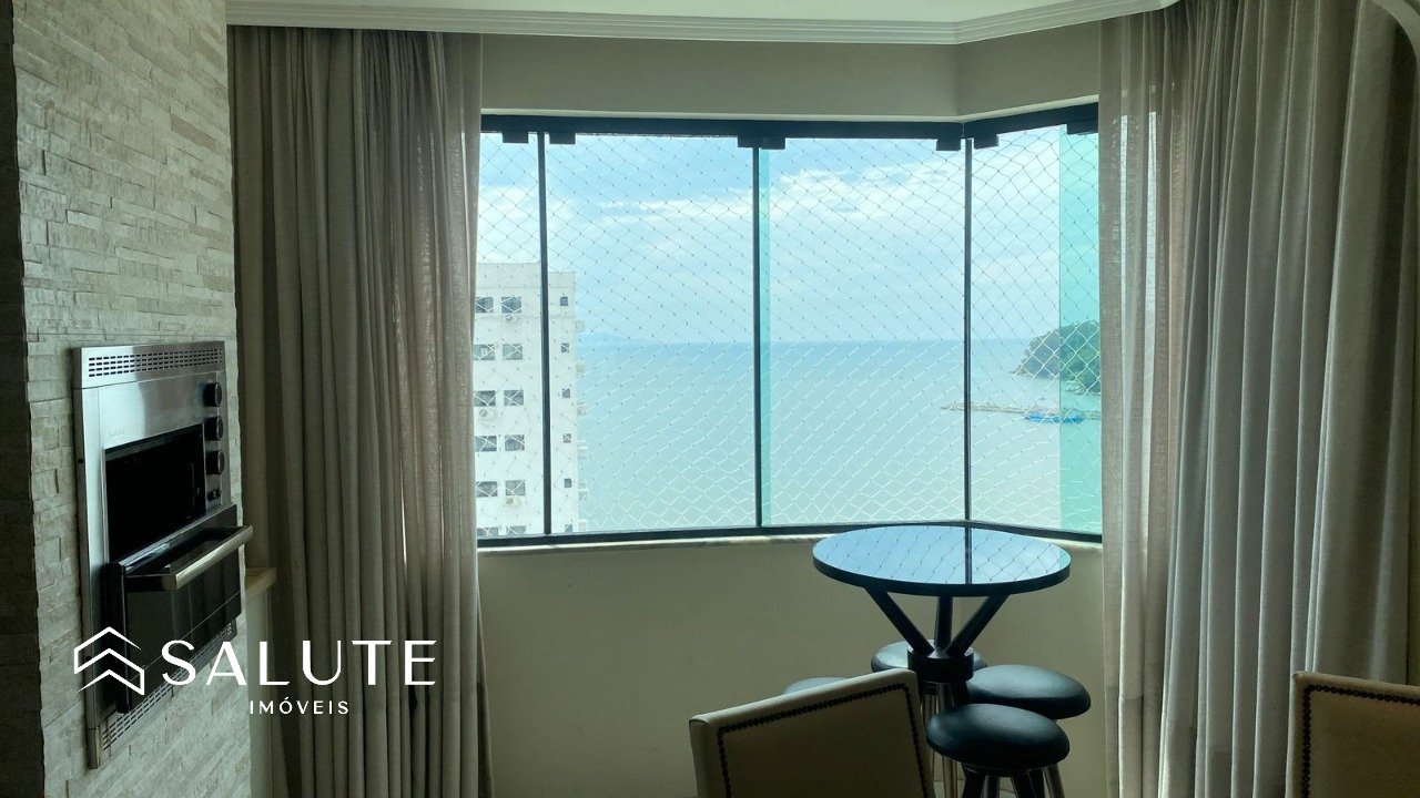 Apartamento à venda com 3 suítes na Barra Sul
