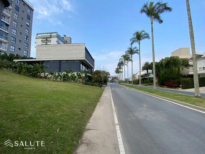 Terreno à venda 500m² na Praia Brava