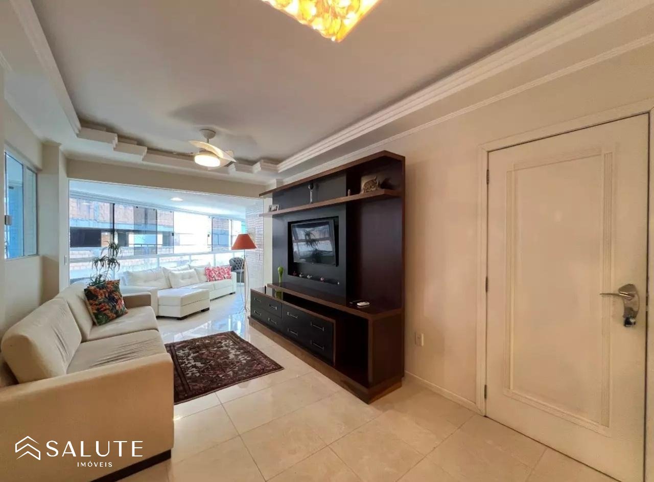 Apartamento à venda 3 Dormitórios no Centro