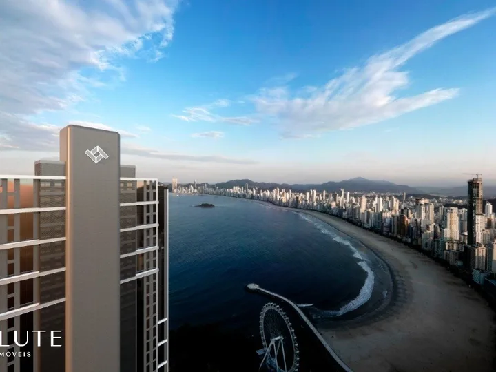 Apartamento à venda com 4 suítes na Brava