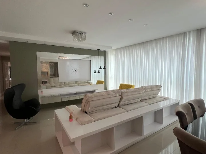 Apartamento à venda 3 Suítes Barra Sul