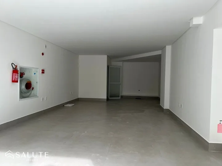 Sala comercial aluguel anual no Centro