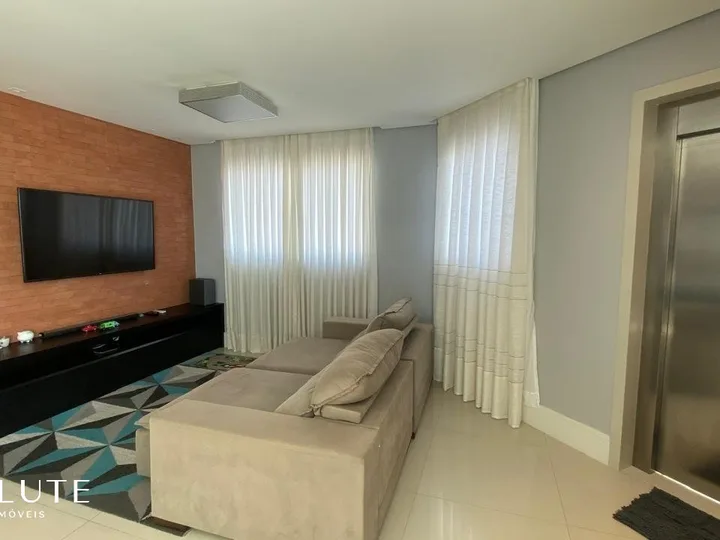 Apartamento à venda com 3 suítes no Centro