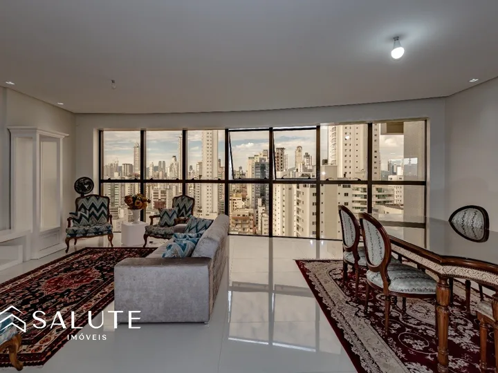 Apartamento com 3 suítes sendo 1 máster