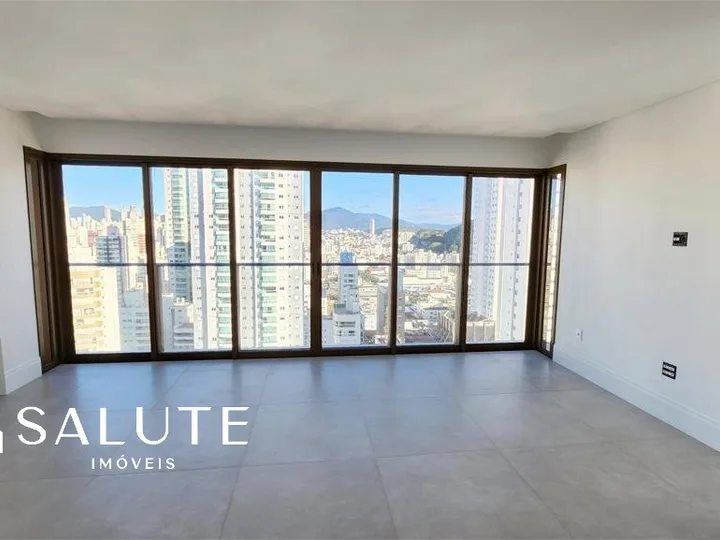 Apartamento novo com 04 suítes
