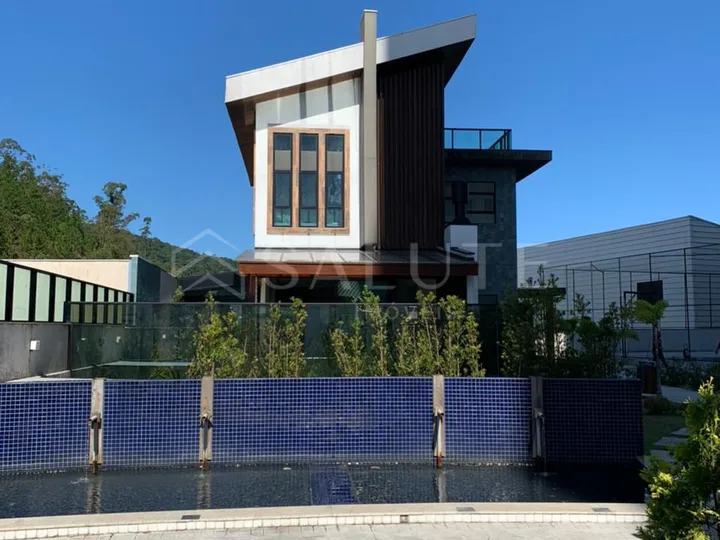 Casa à venda 3 suítes em Itajaí
