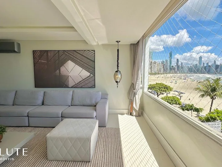 Apartamento à venda 3 suítes no Centro