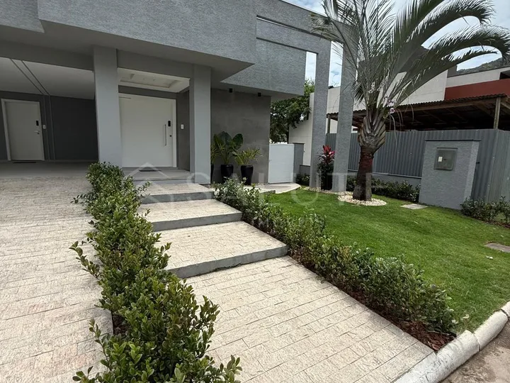Casa em Condomínio à venda 4 suítes na Barra
