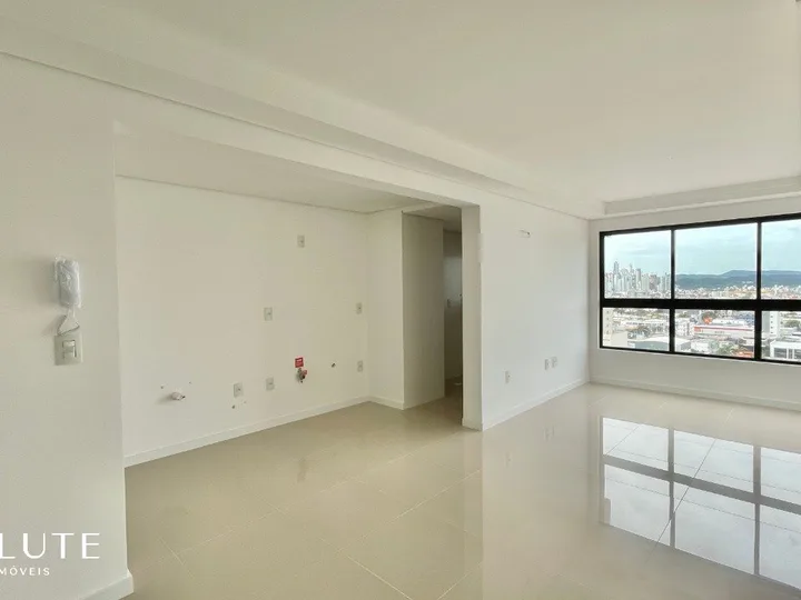 Apartamento à venda 2 quartos no Centro