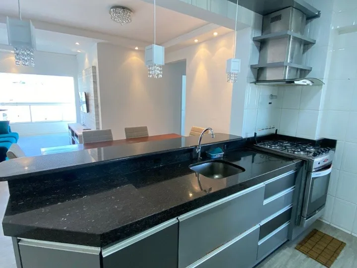 Excelente Apartamento na Quadra Mar