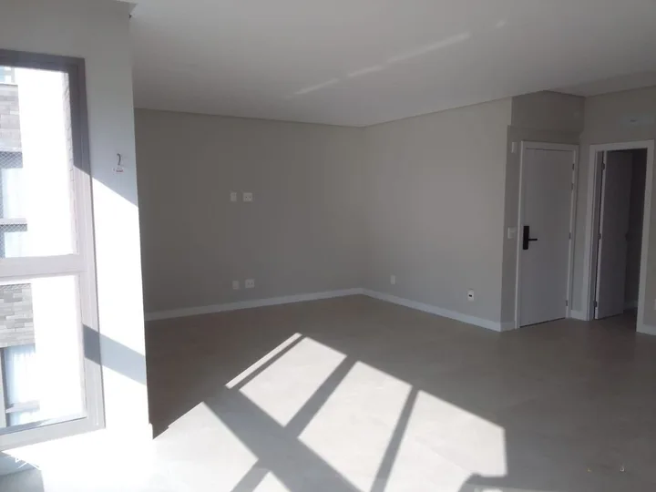 Apartamento à venda 4 suítes no Centro