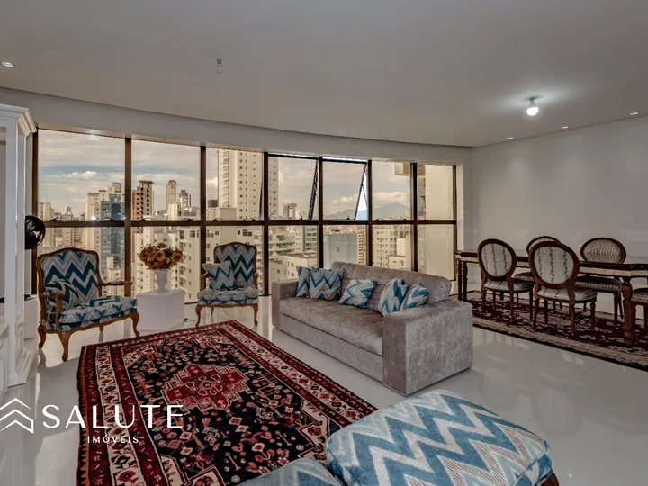 Apartamento com 3 suítes sendo 1 máster