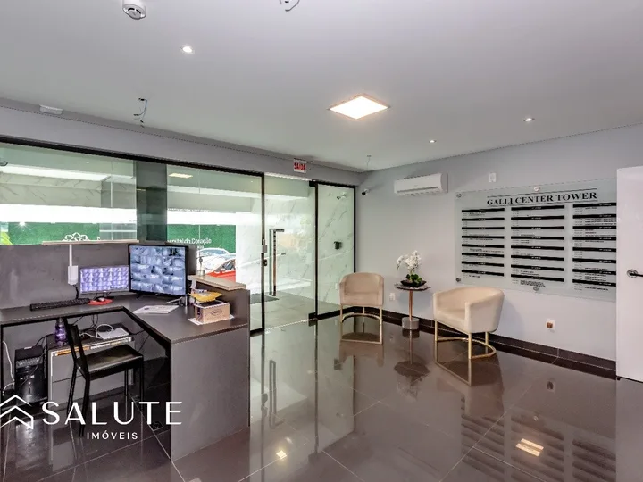 Sala Comercial aluguel anual no Pioneiros