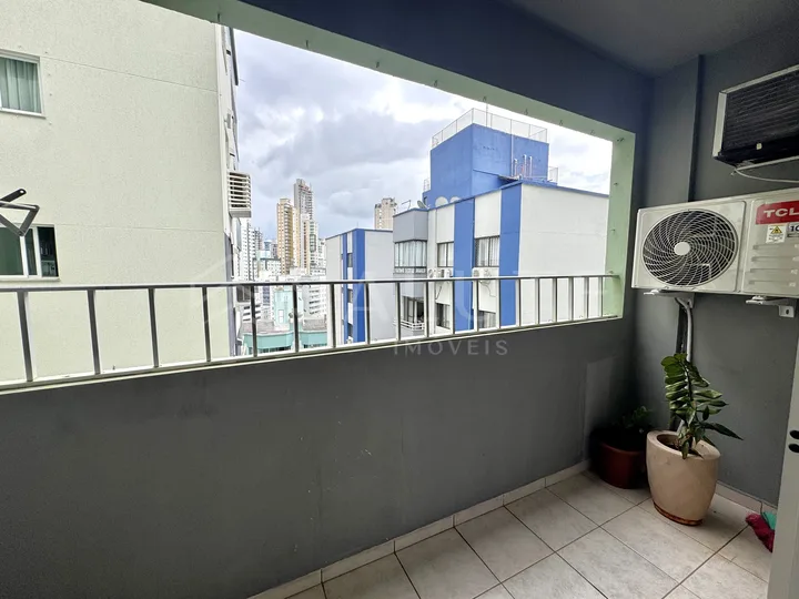 Apartamento à venda 3 dormitórios na Barra Sul