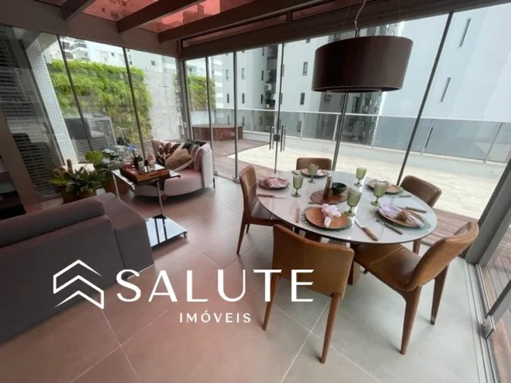 Apartamento à venda com 3 suítes no Centro
