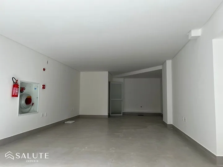 Sala comercial 52m² à venda no Centro
