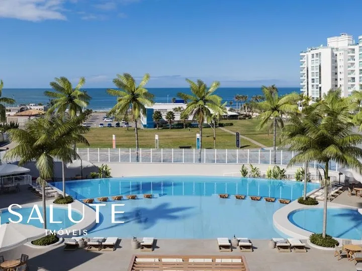 Apartamento com 3 suítes na Praia Brava
