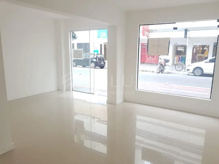 Sala comercial à venda anual no Centro