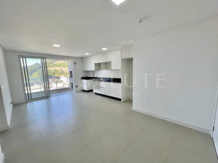 Apartamento à venda 2 dormitórios na Praia Brava de Itajaí