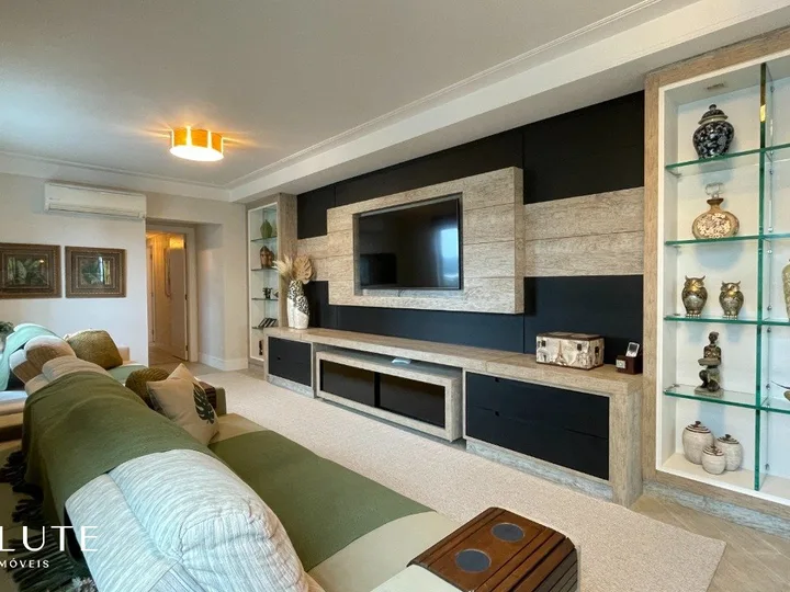 apartamento à venda com 3 suítes na Barra Sul