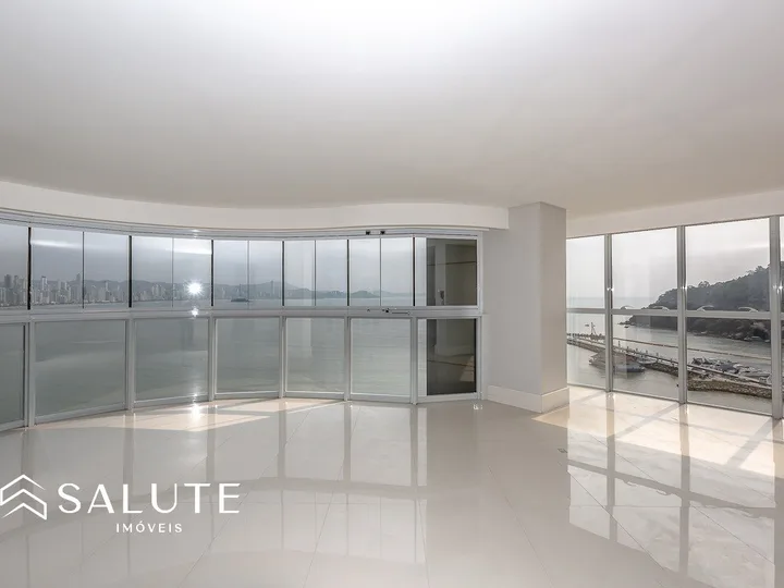 Apartamento 4 suítes frente mar