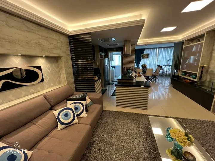 Apartamento à venda com 3 suítes no Centro