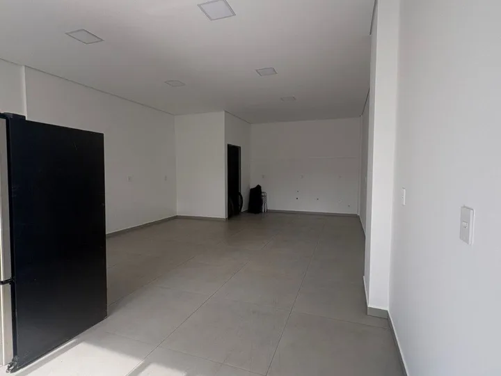 Sala comercial aluguel anual no Centro