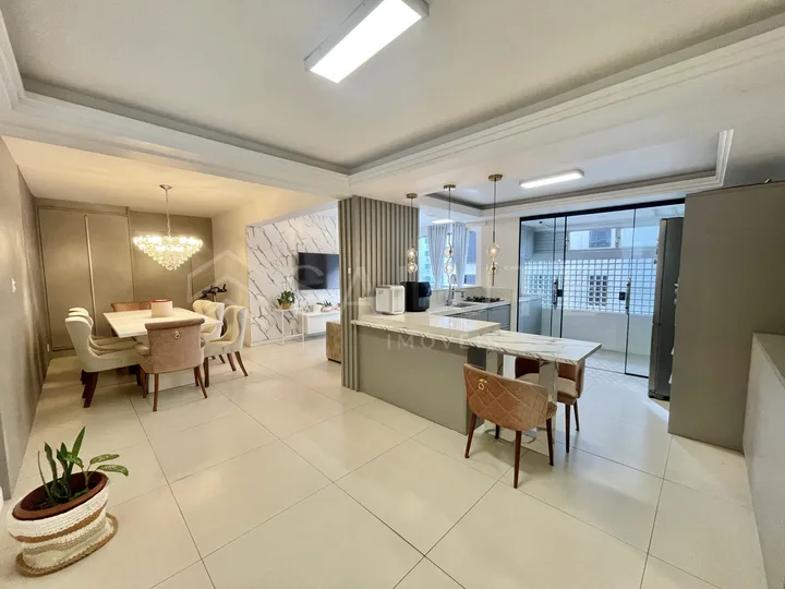 Apartamento à venda 3 dormitórios no Centro