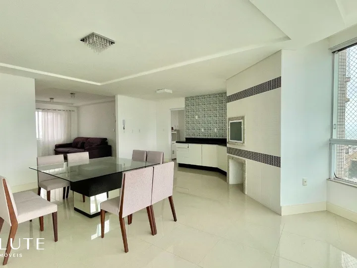 Apartamento à venda com 3 suítes no Centro