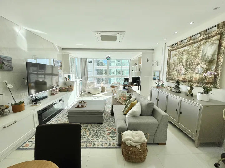 Apartamento à venda 3 suítes no Centro
