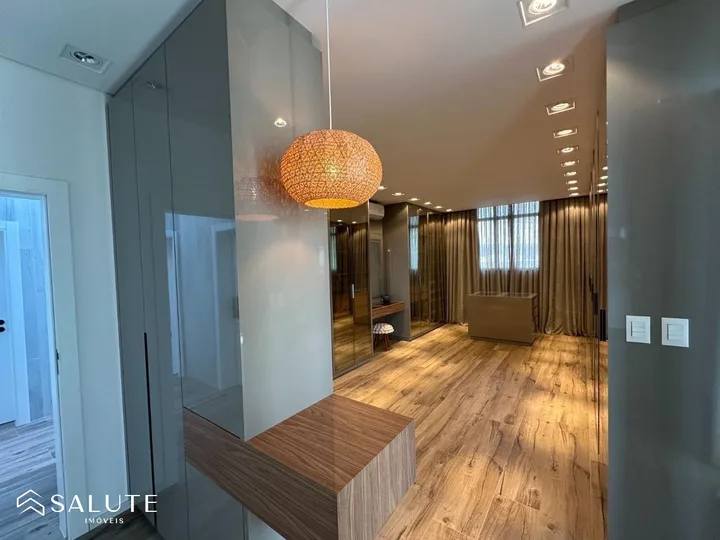 Casa à venda com 6 suítes em Ilhota