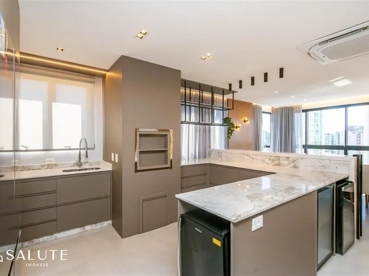 Apartamento à venda com 4 suítes na Barra Norte