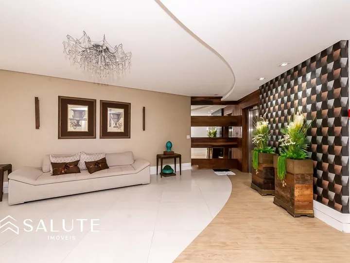 Apartamento à venda anual 3 suítes no Centro