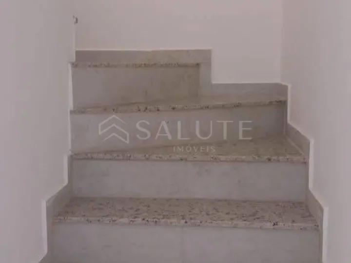 Sobrado Triplex à venda 3 suítes no Ariribá