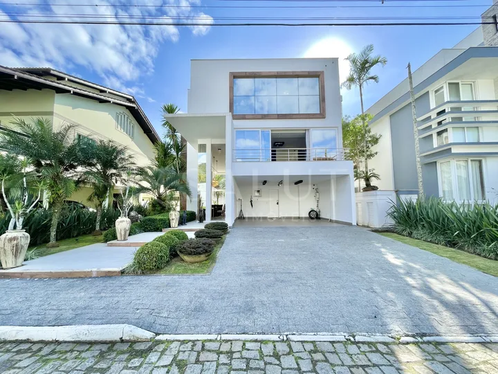 Casa aluguel 4 suítes no Ariribá