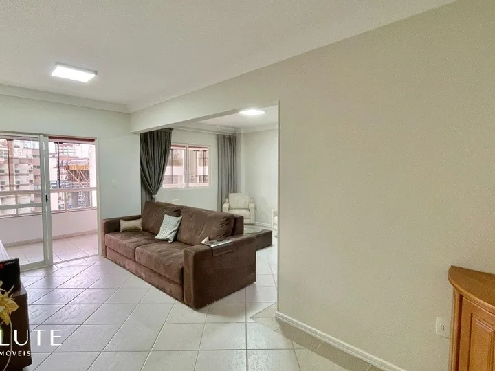 Apartamento locação anual 3 Dormitórios no Centro